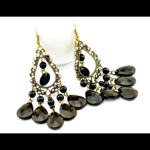 Earrings - Picture 2 of 6